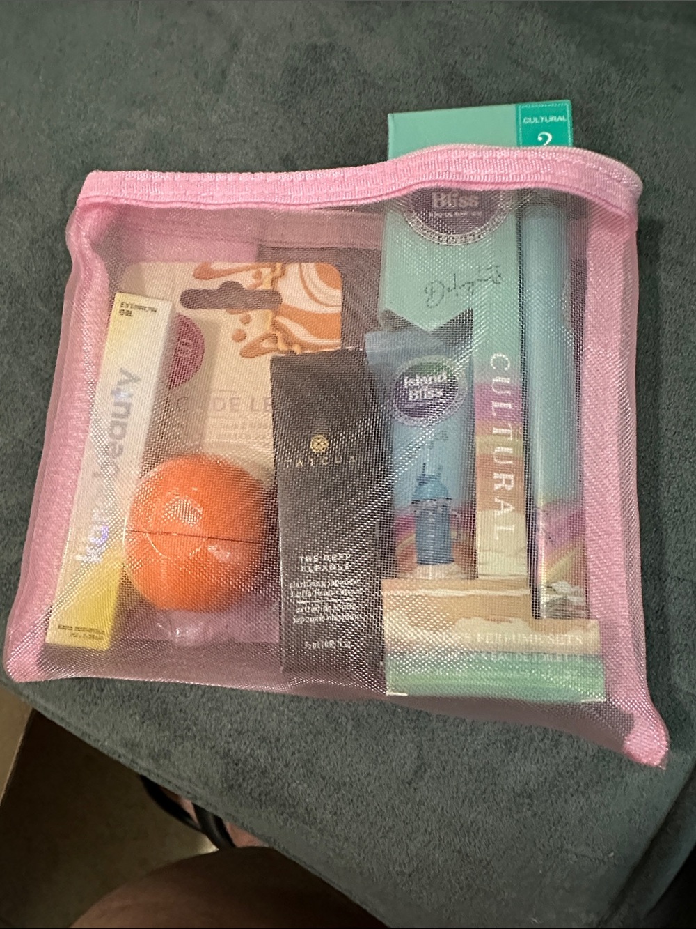 Assorted Women Bath & Body Gift Set - Pink Mesh Pouch